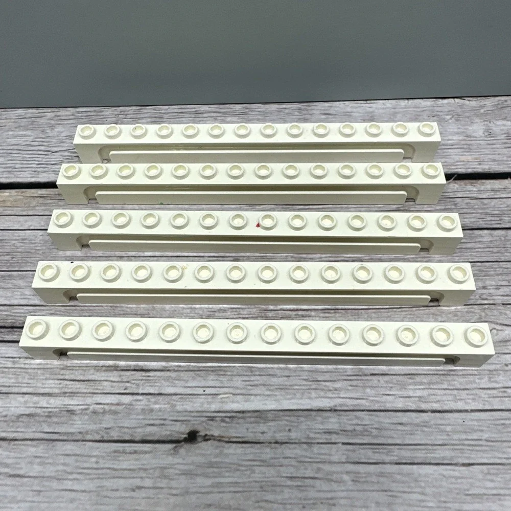 LEGO White‎ Brick, Modified 1 x 14 w/ Groove Garage Door Rails 4217 QTY 5